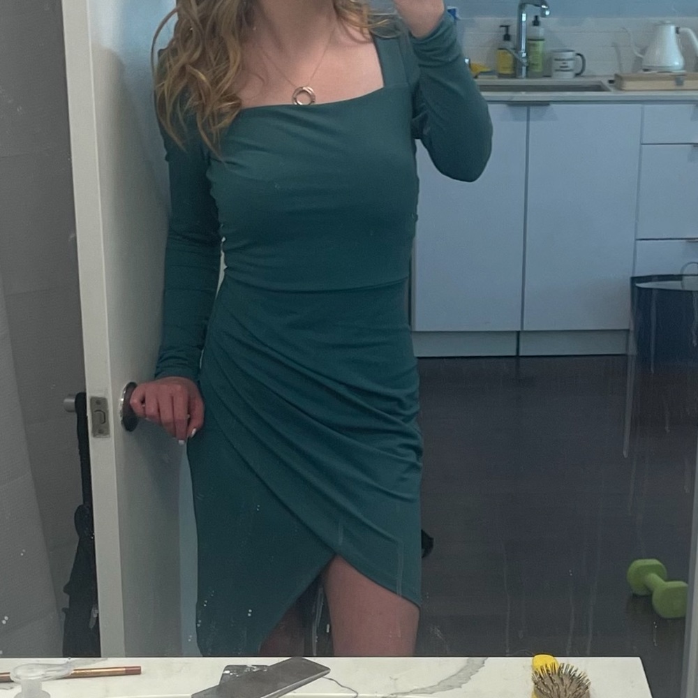 Elegant Teal Long Sleeve Dress